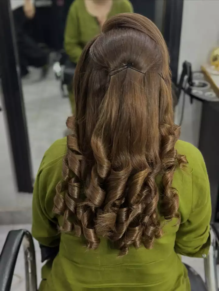 Short Wispy Waves