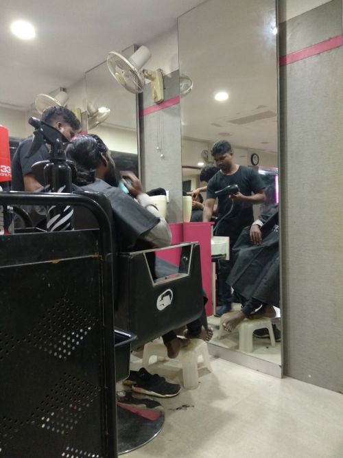 FEMINA Family Salon And Bridal Studio