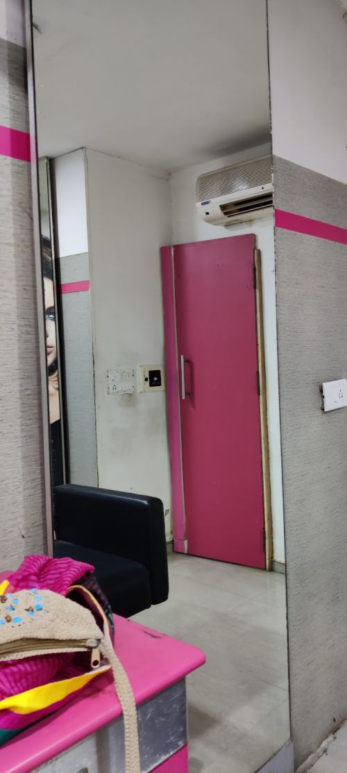 FEMINA Family Salon And Bridal Studio