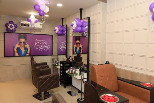 Naturals beauty parlour and Unisex Salon