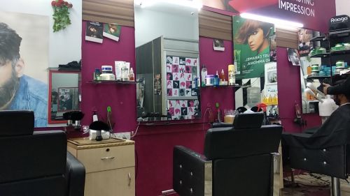 King & Queen Unisex Salon