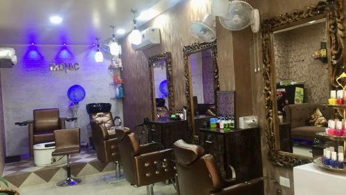 King & Queen Unisex Salon