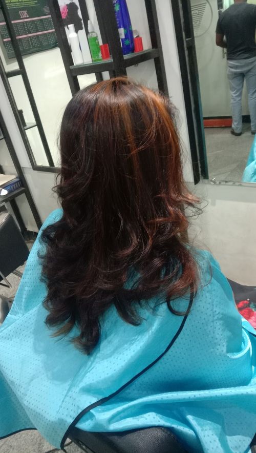 Cuts & Curls Gents Hair Style
