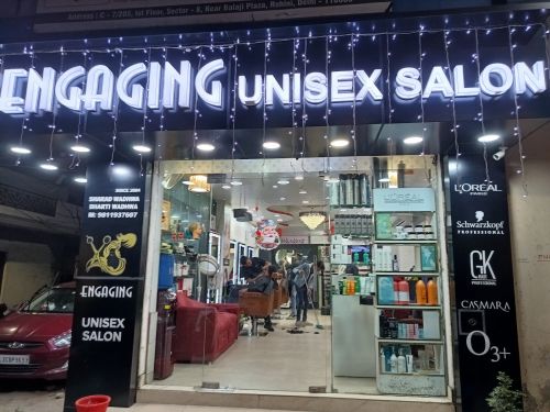 Engaging Unisex Salon