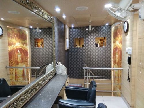 Adhunik Unisex Salon