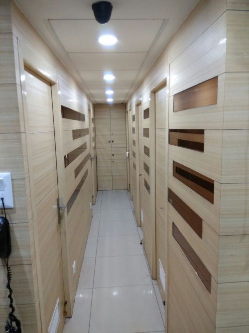 Adhunik Unisex Salon