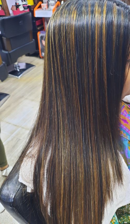 New Chun Cham Fashion Salon