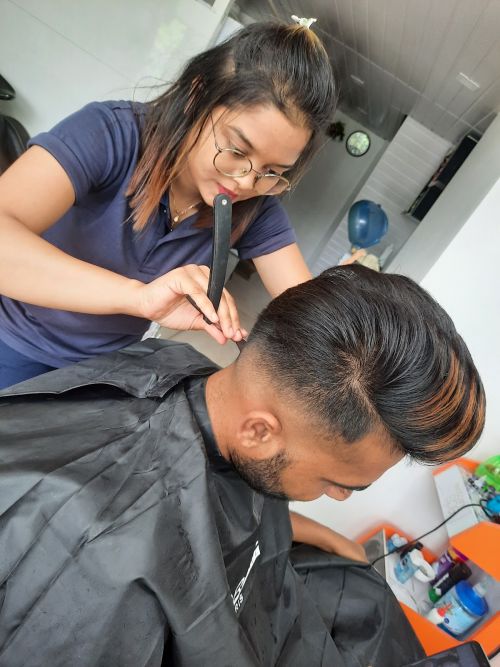 New Chun Cham Fashion Salon