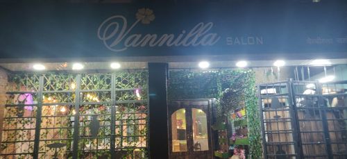 Vanilla Unisex Salon