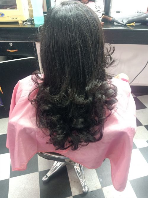 SMART TRENDS BEAUTY PARLOUR FOR MENS