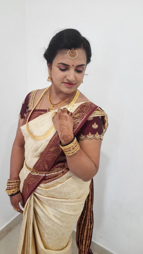 Padmashri Beauty Saloon