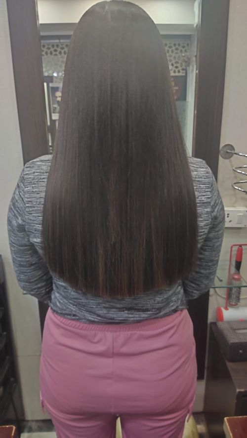 KOMMAL CARNATIIAN UNISEX SALON & SPA