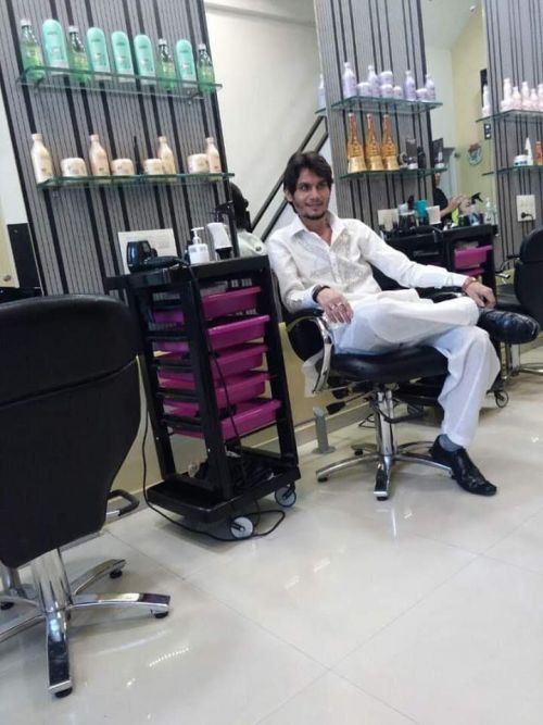 Bandhus Hair Studio