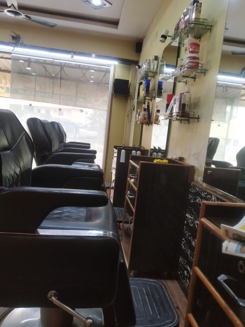 Choice hair cutting saloon