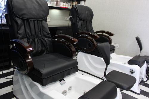 Erins Beauty Saloon For Ladies