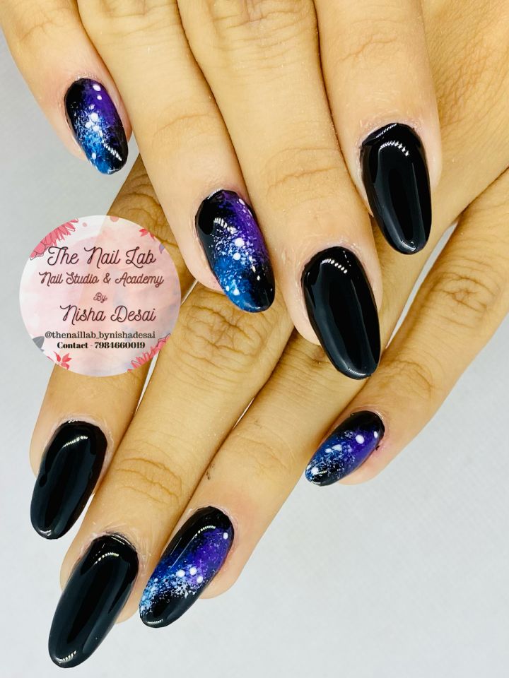 The Nail Lab