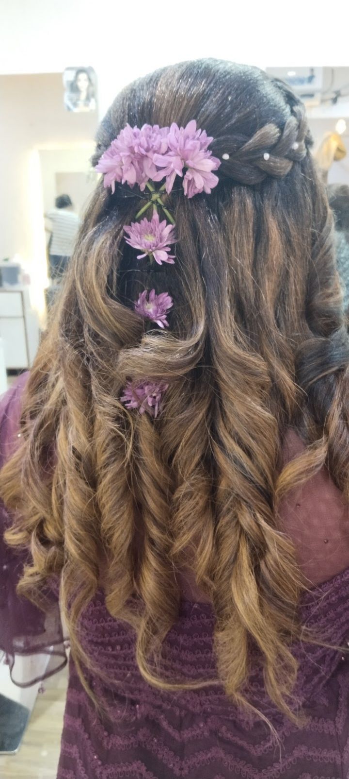 The Venisiya Salon