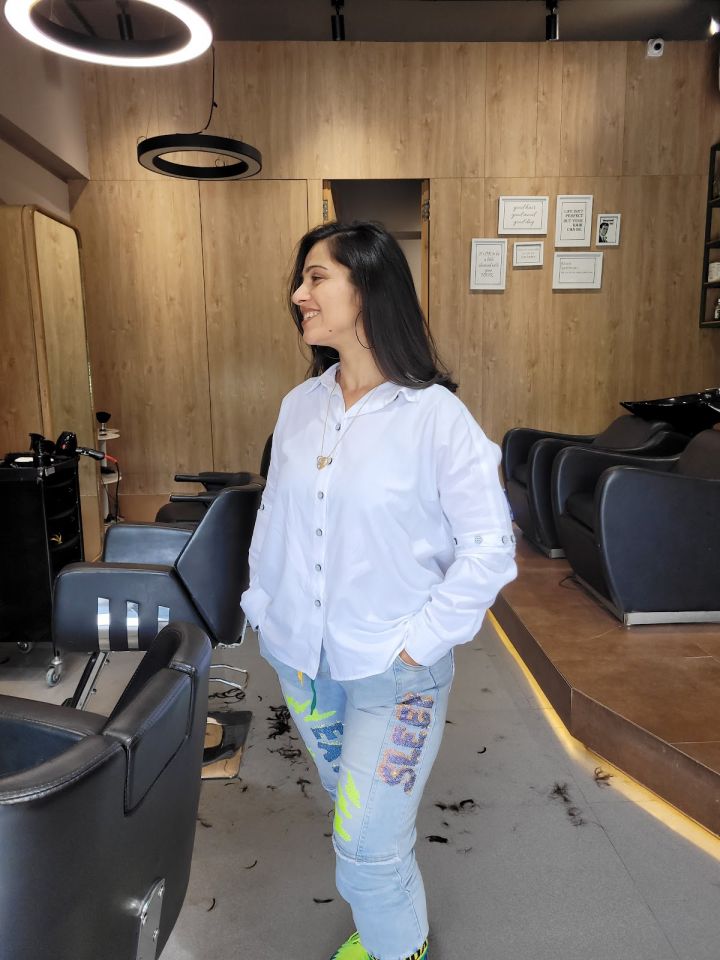 The Venisiya Salon