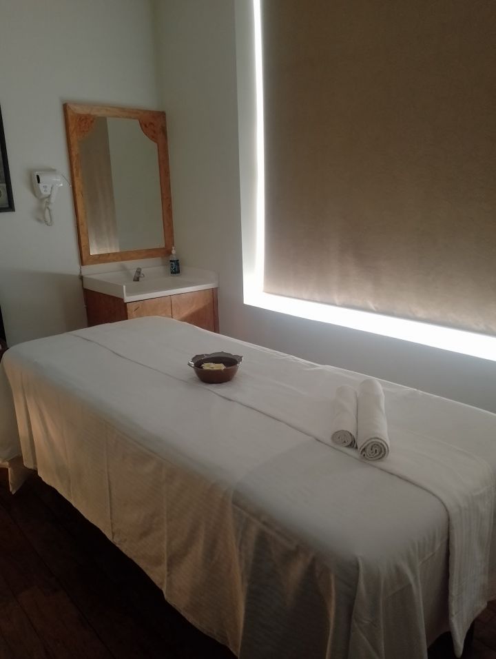 The Spa - Gandhi Maidan