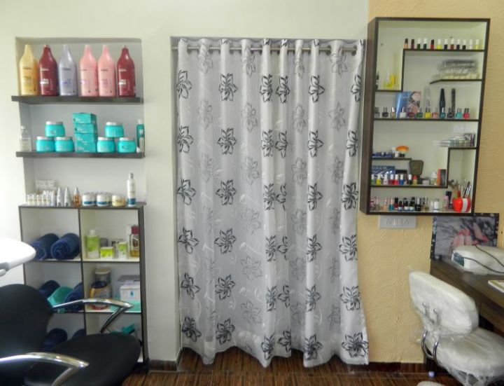 Kalgi Salon And Academy