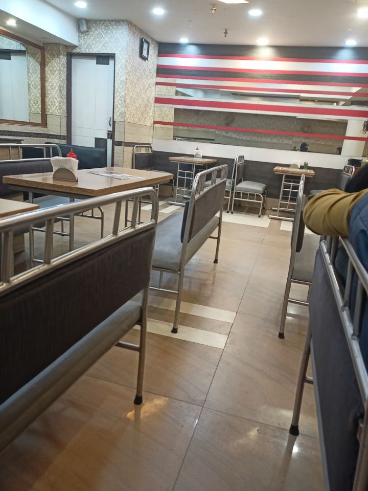 Damyanti Salon