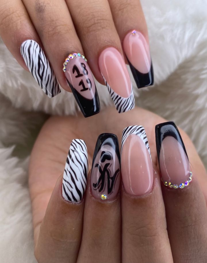 Nail Holic