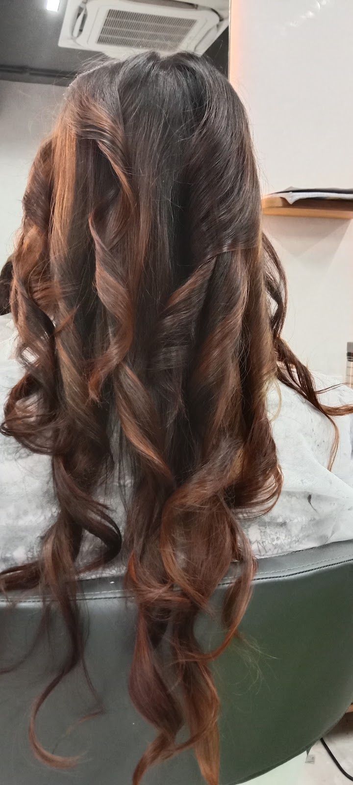 Wave Salon & Academy