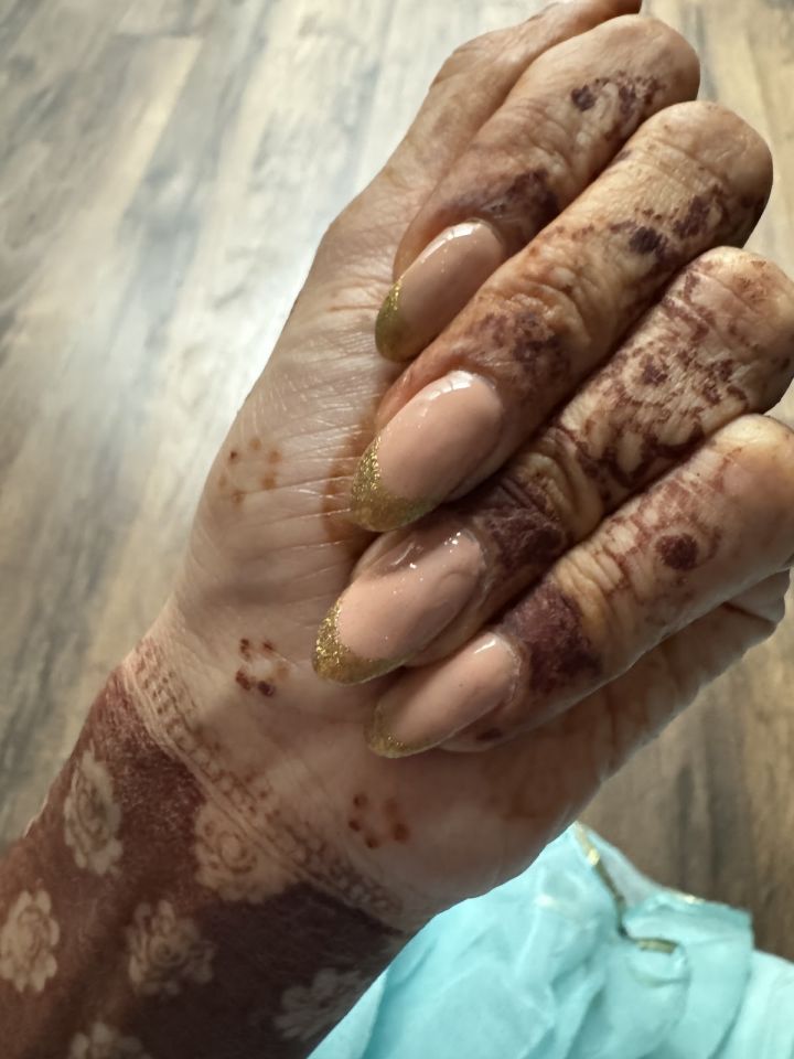 Vanshika Beauty Studio Luxury Unisex Salon