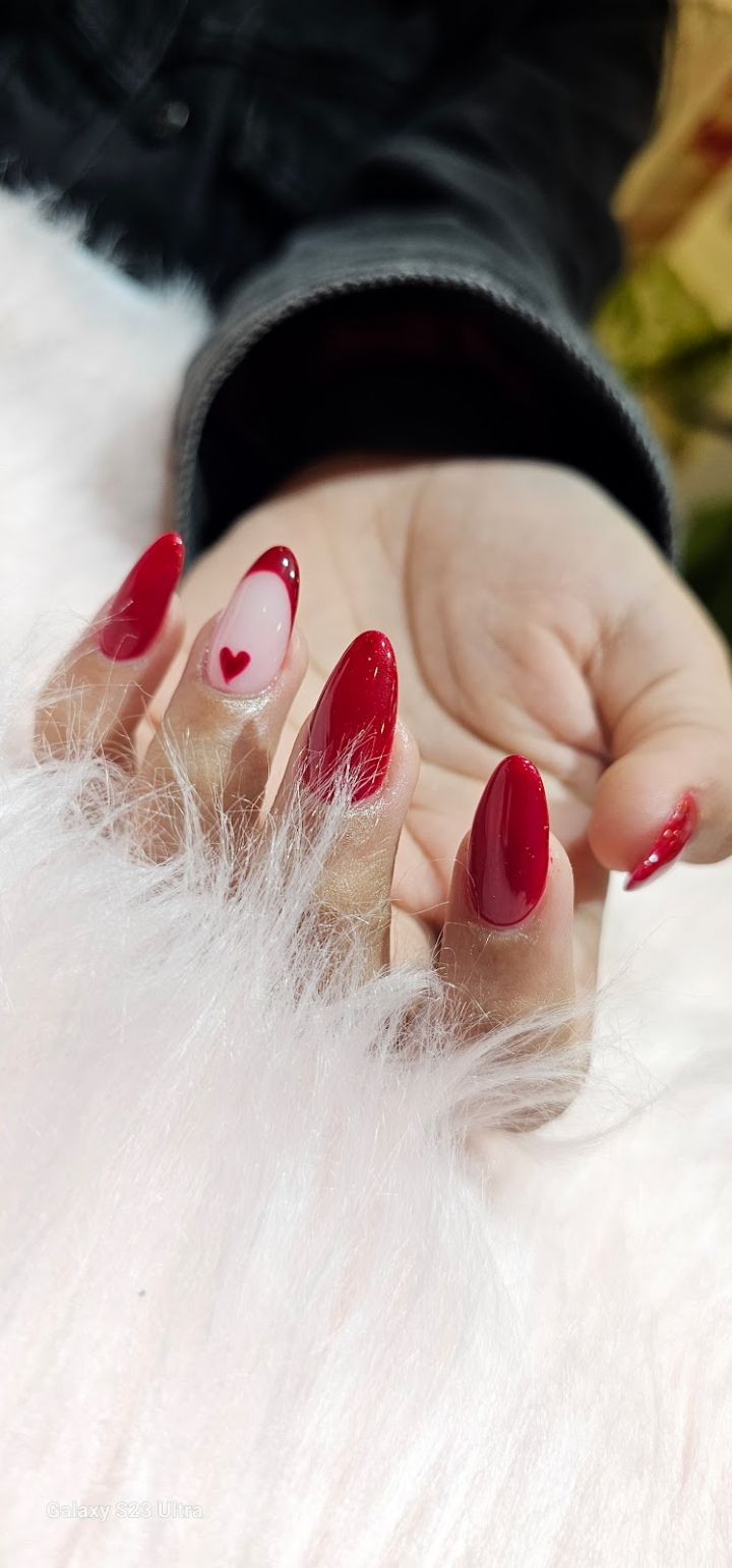Nail Room