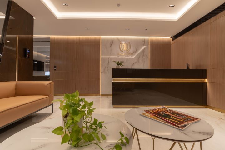 Reflexions Unisex Salon