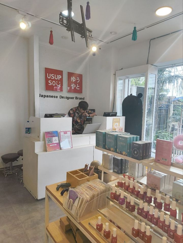 Cut & Style Salon Leikai