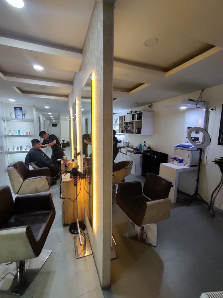Studio11 salon & Spa