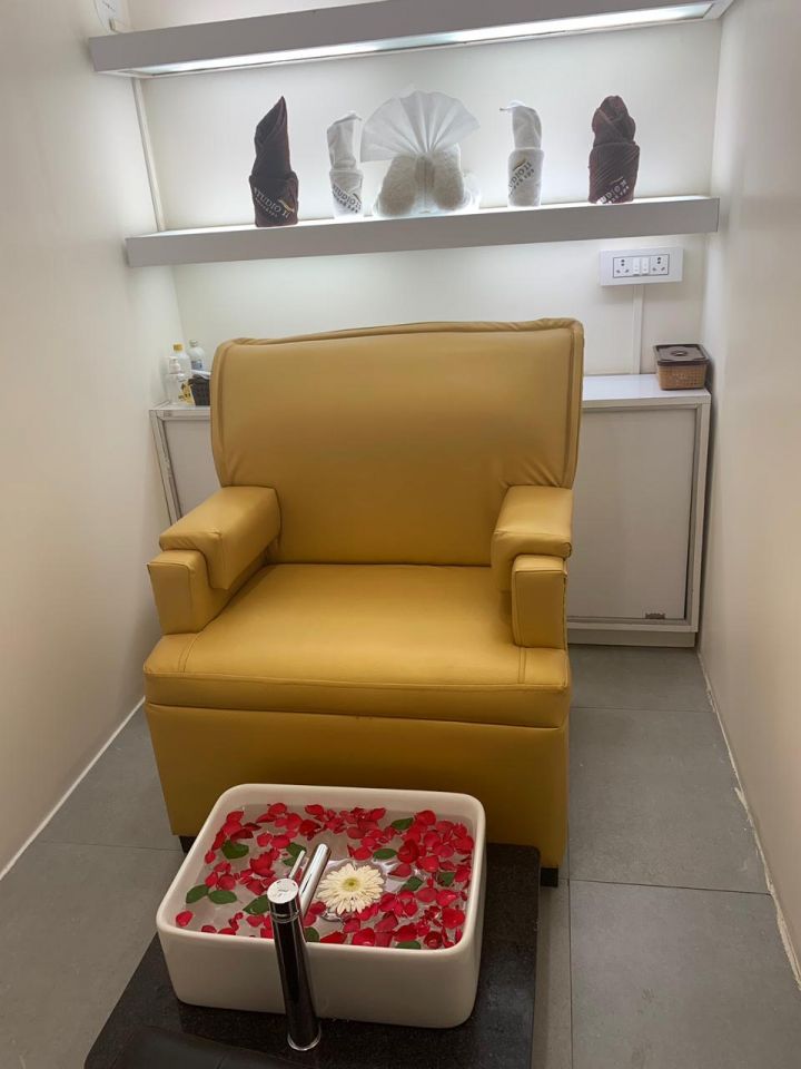 Salon in Imphal