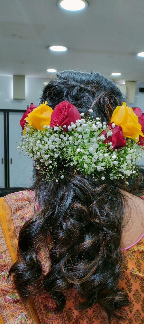HAIR