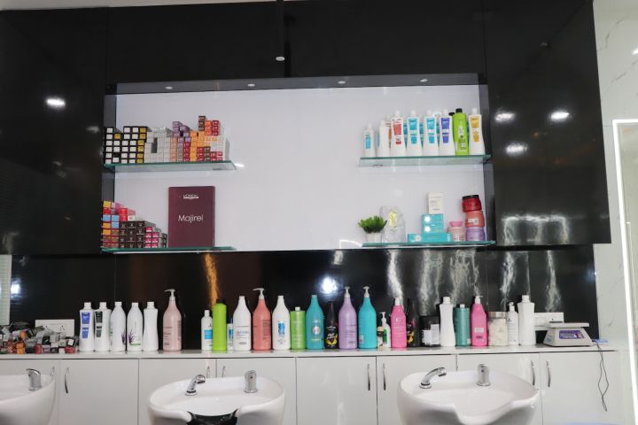 SPARSH VIEW SALON & SPA