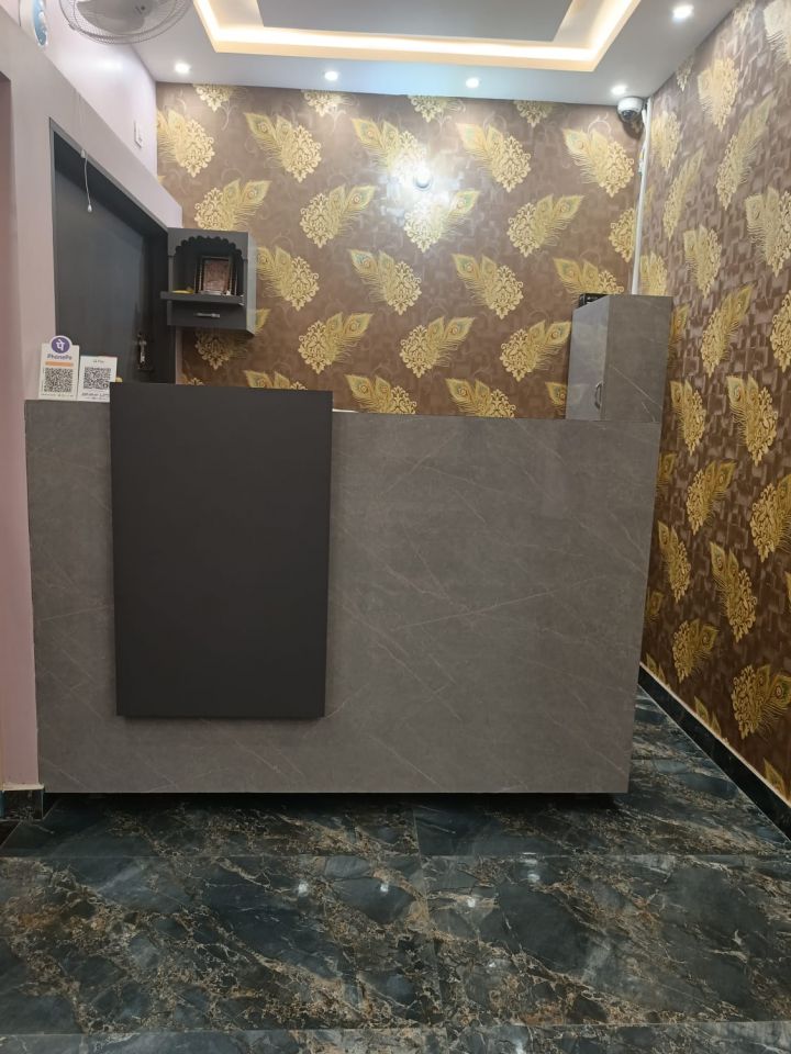PALAK BEAUTY PARLOUR