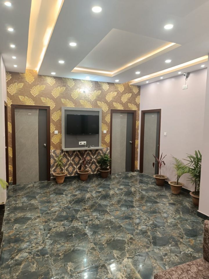 PALAK BEAUTY PARLOUR