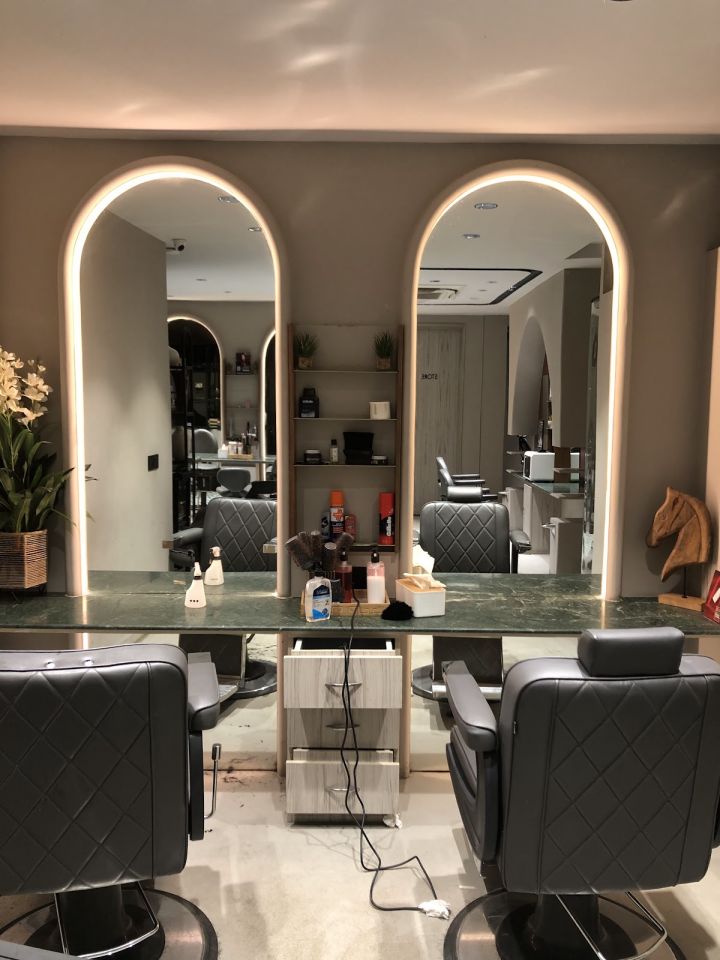 The Top Knot Unisex Salon & Academy