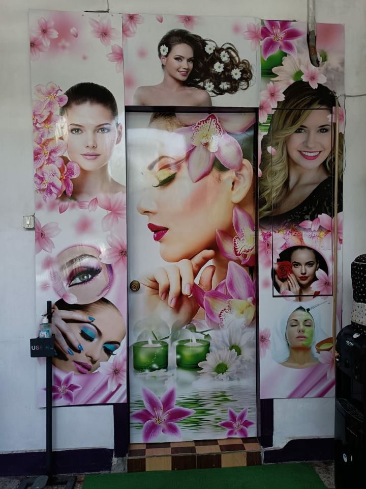 Charmis Ladies Beauty Salon