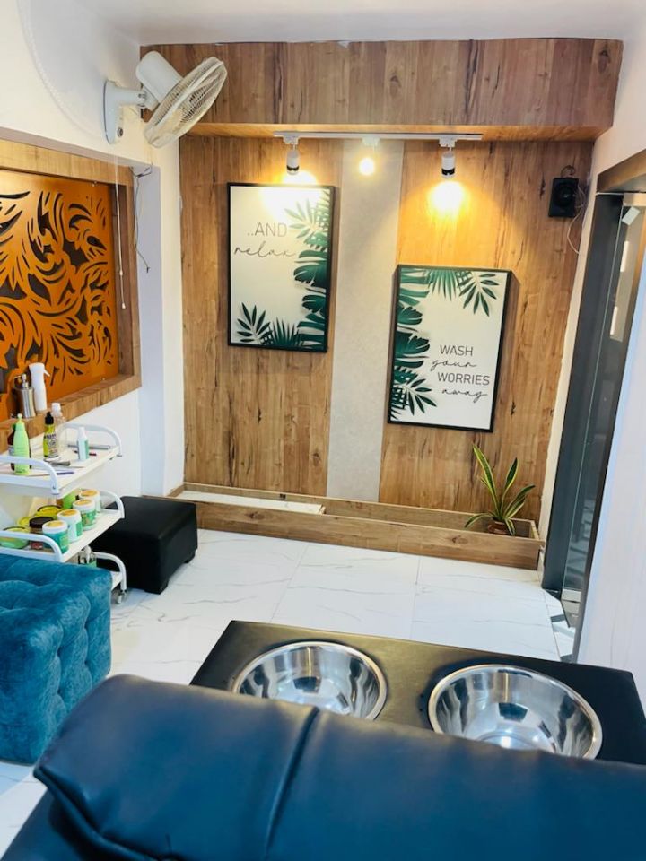 Aomorfia Unisex Salon