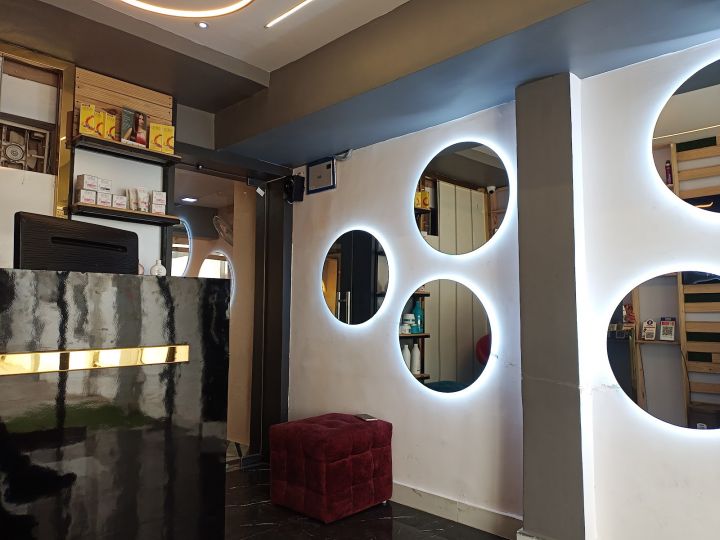Aomorfia Unisex Salon