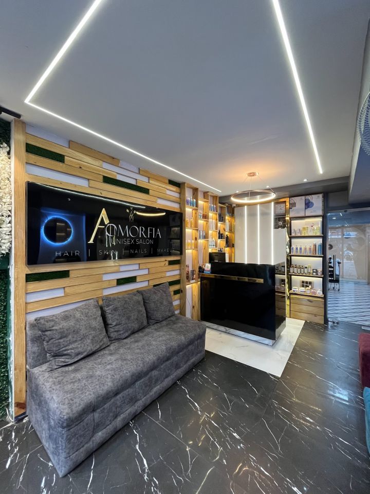 Aomorfia Unisex Salon
