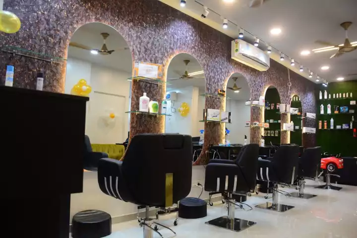 iza Unisex Salon