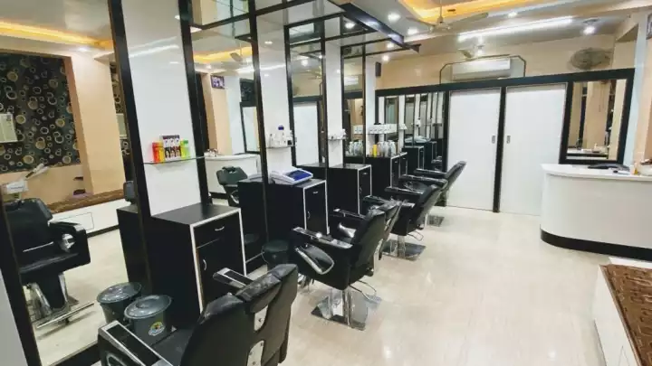 Looks Beauty Parlour