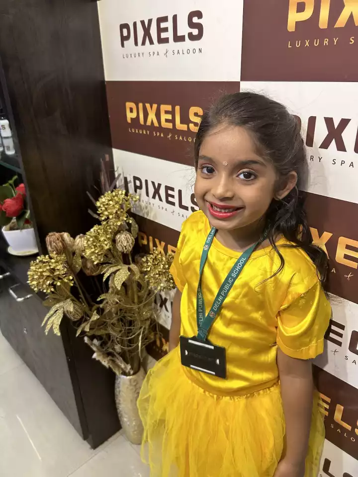 Pixels Luxury Salon