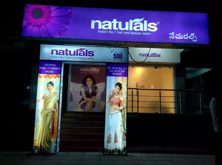 Naturals Salon & Spa