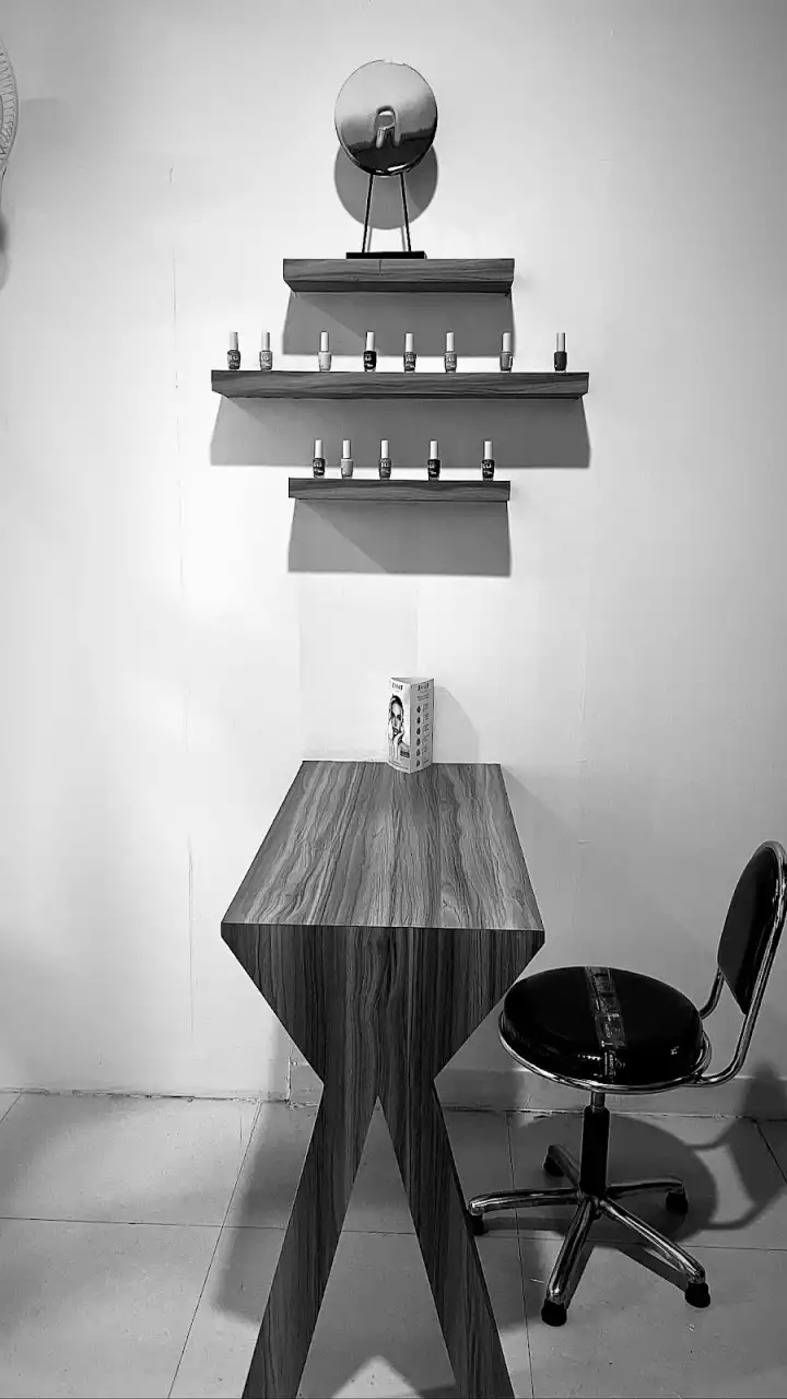 THE HIVE SALON