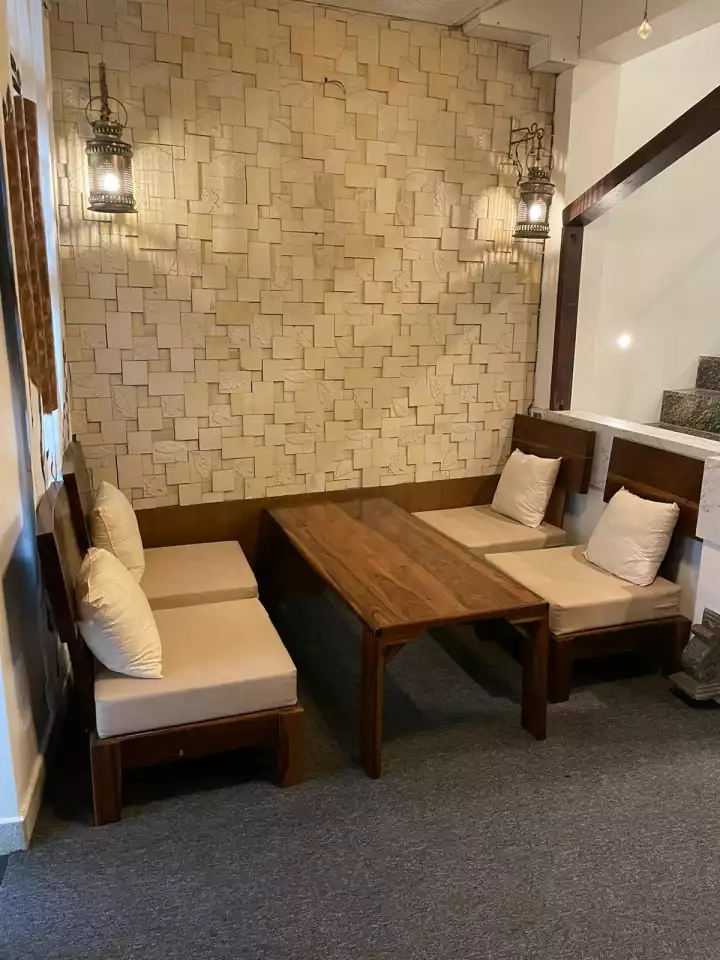 Hoshi Wellness Spa & Cafe