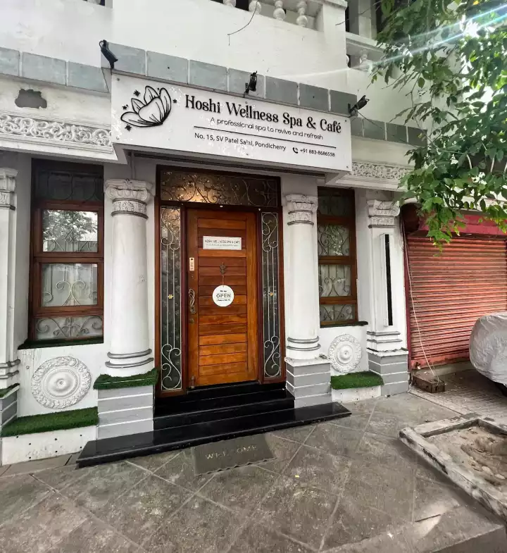 Hoshi Wellness Spa & Cafe