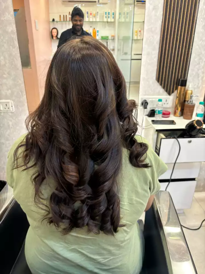 Nili's Nail and Beauty Lounge